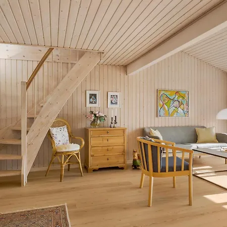 2 Bedroom Gorgeous In *