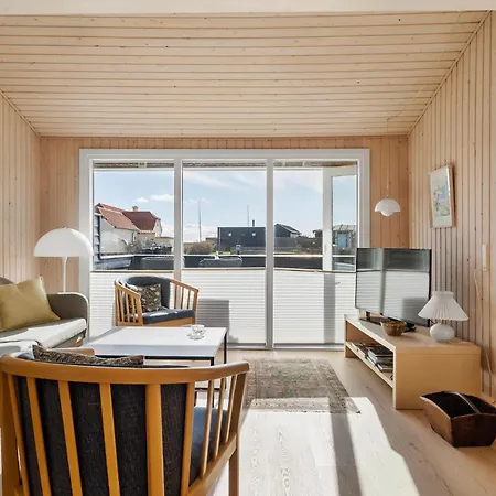 Ferienhaus 2 Bedroom Gorgeous In