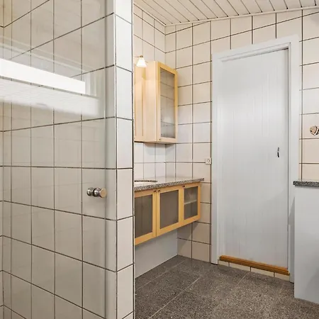 2 Bedroom Gorgeous In *