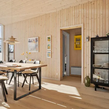 2 Bedroom Gorgeous In Ferienhaus *