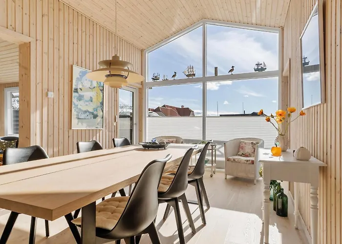 Ferienhaus 2 Bedroom Gorgeous In