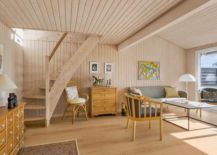 2 Bedroom Gorgeous In *