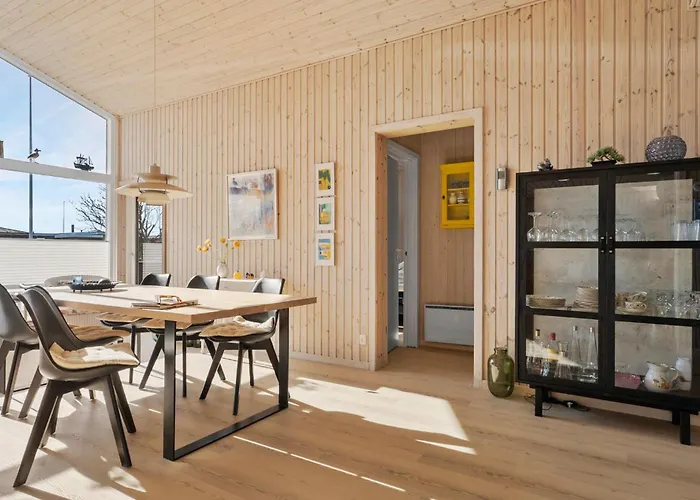 2 Bedroom Gorgeous In Ferienhaus *