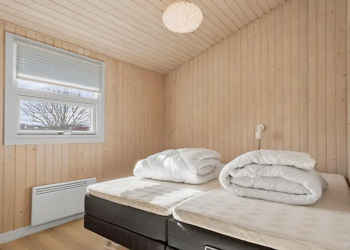 2 Bedroom Gorgeous In Juelsminde (Hedensted)